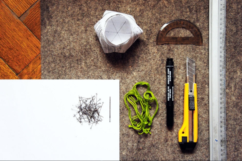 Materials and tools for making a decorative basket
