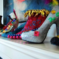 Women's shoes in the role of scenery
