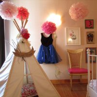 Decoration with paper balloons of a nursery