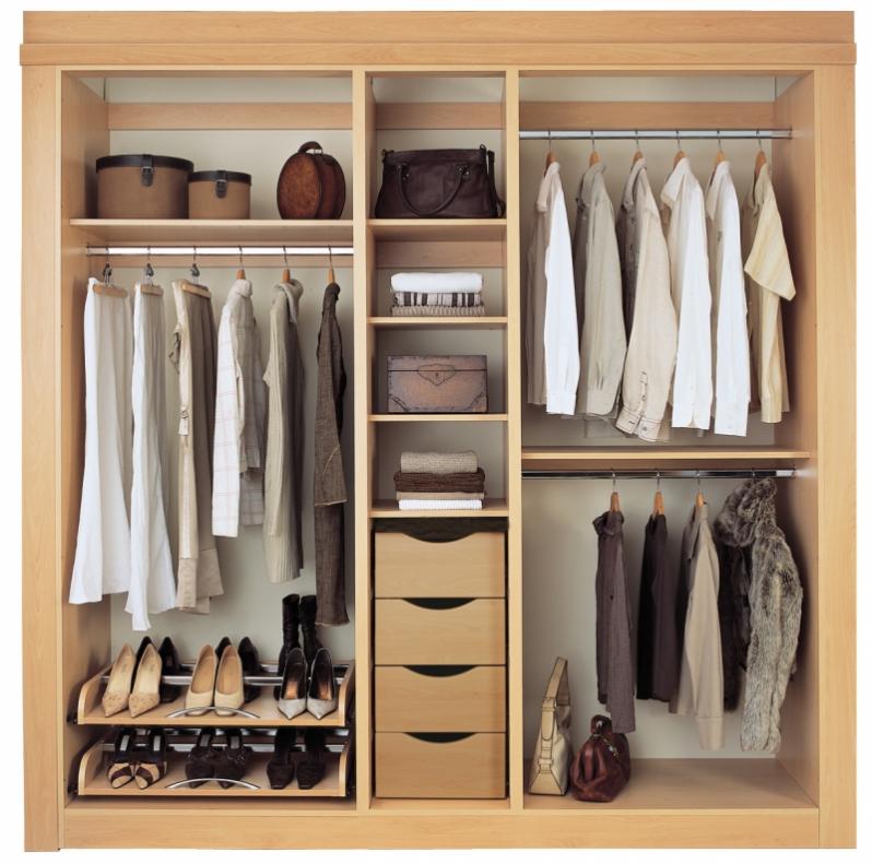 An example of filling a wardrobe for a hallway