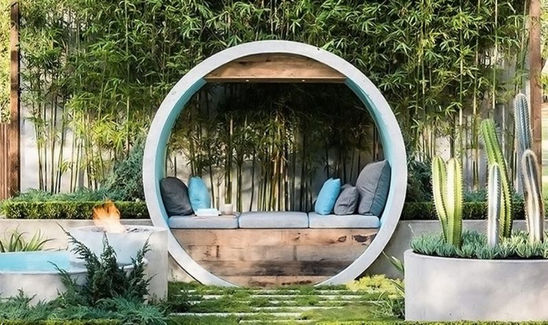 Concrete rings in landscaping