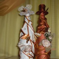 Wedding champagne decor for bride and groom