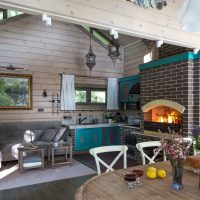 Salon design avec cheminée en brique