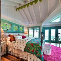 Bright textiles in the design of the bedroom