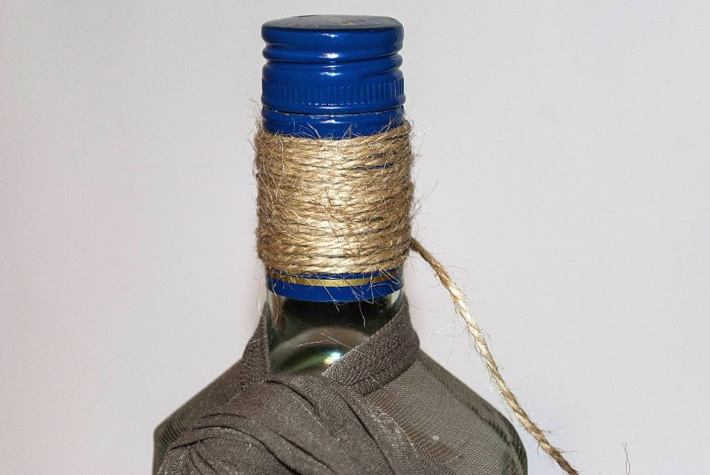 Stiklinės butelio kaklelio virvės
