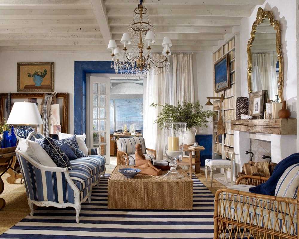 Bel soggiorno in stile mediterraneo