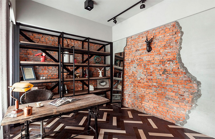 Imitation of an old brick wall in a city apartment