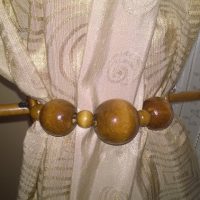 Clip de rideau de perles en bois