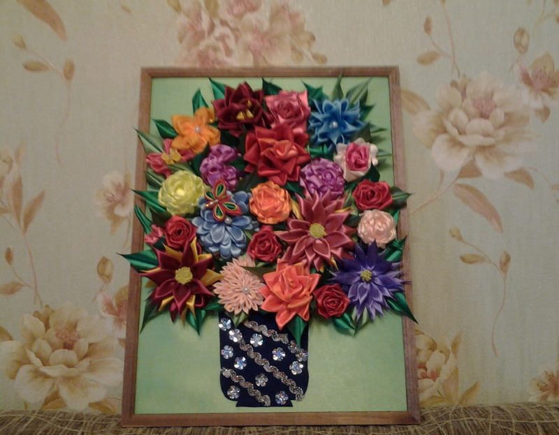 DIY kanzashi painting with beautiful flowers
