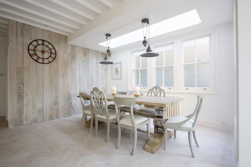 Dining area design with light shade flooring