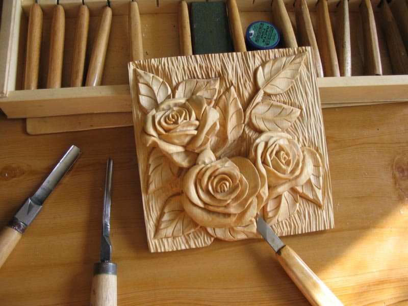 Beautiful roses from solid wood