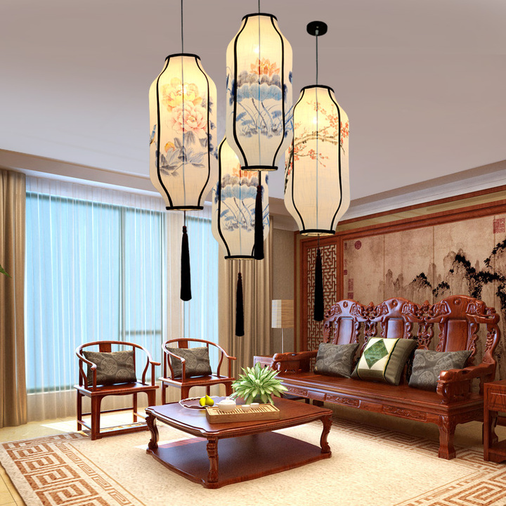 Pendant lights on the ceiling in the Chinese living room