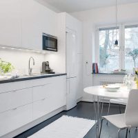 White linear kitchen