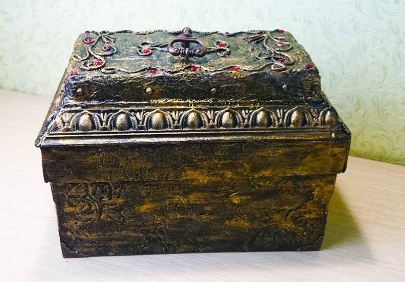 „Pasidaryk pats“ senovinė dėžutė iš batų dėžės