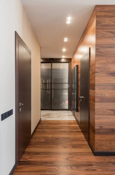 Laminat je izvrsno rješenje za podove u hodniku