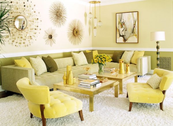 A pleasant sunny yellow tint will add a little color and bright colors to any room.
