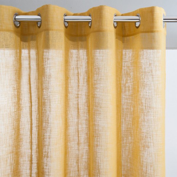 Curtains with eyelets will look great in any kitchen