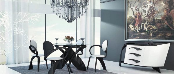 The choice of dining area depends on many factors.